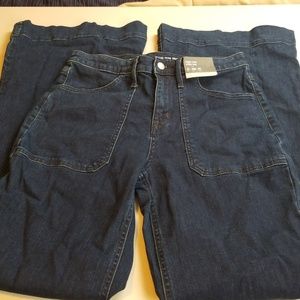 Womens new Mossimo Jean's.   D